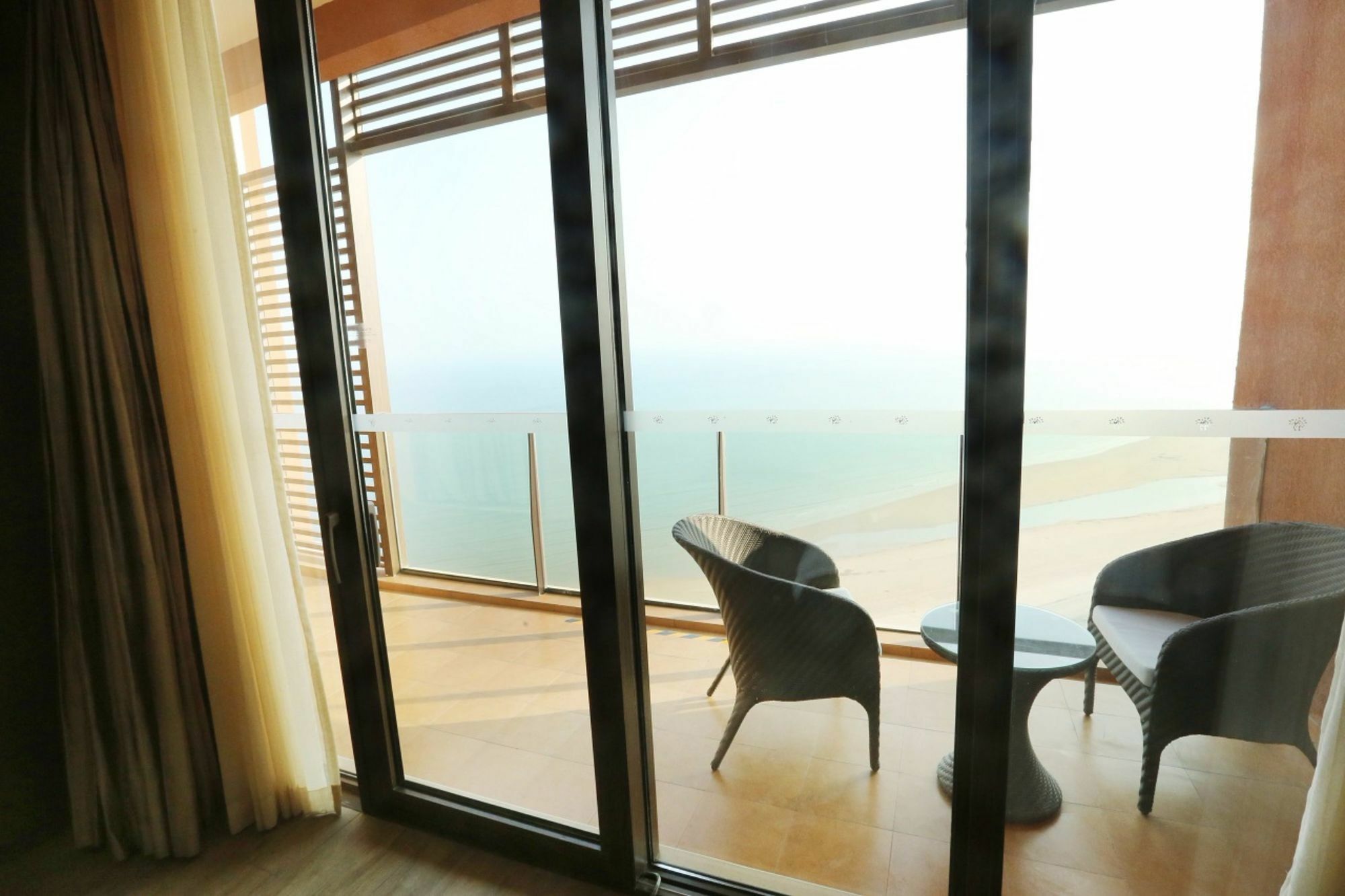 Qingdao Mangrove Tree Resort World - Red Coral Hotel Jiaonan Exterior foto
